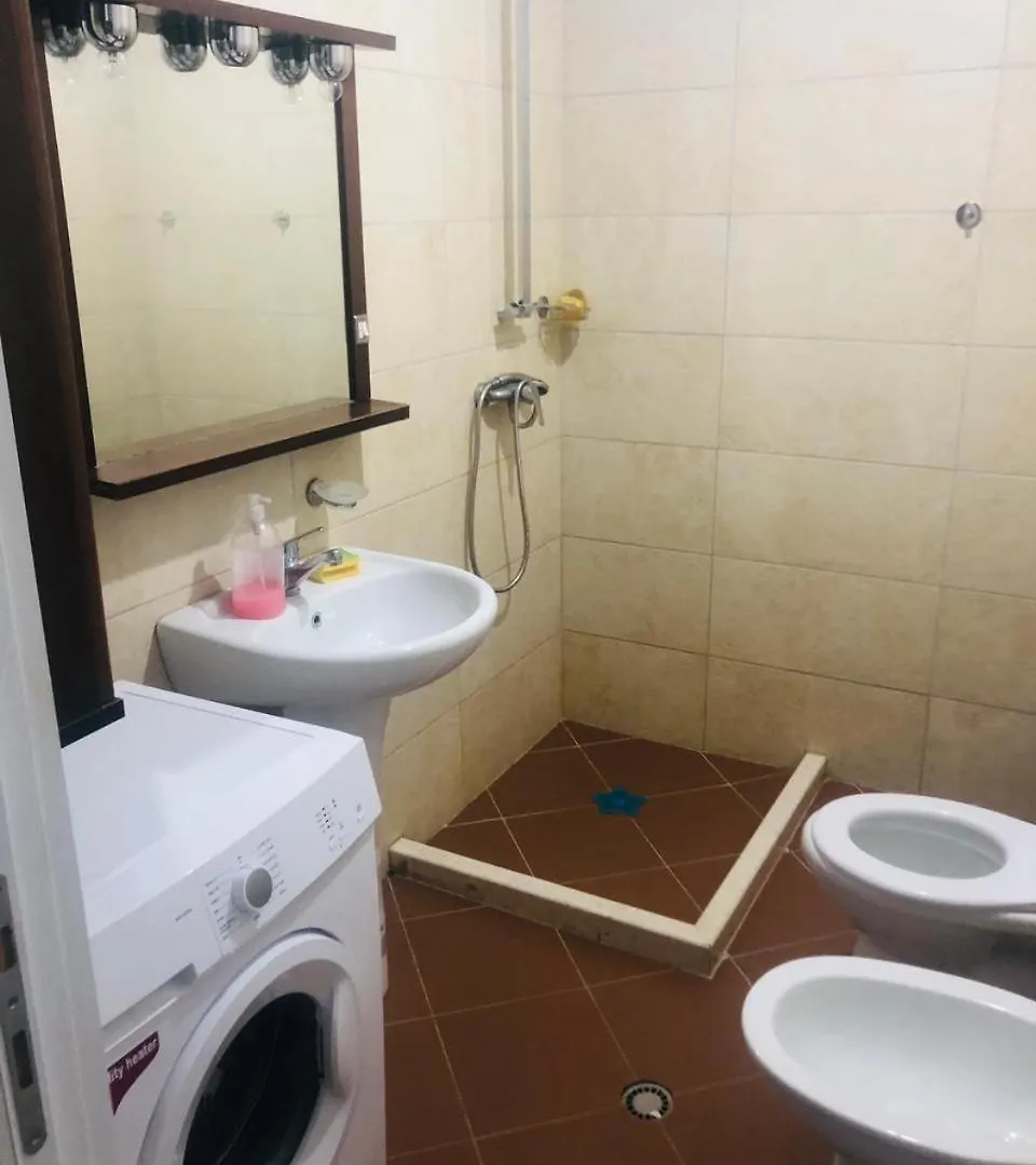 Lenti Apartments Lezhe